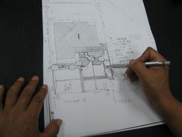 ���t�}��