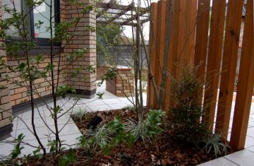 �_�C�j���O����i�F