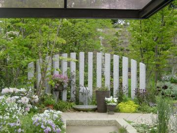 ����@����