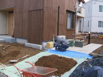 ���H����