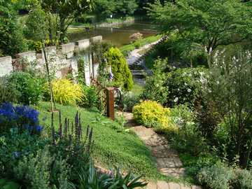 �I�[�v���K�[�f��