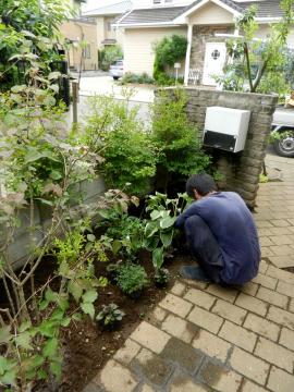 �H������