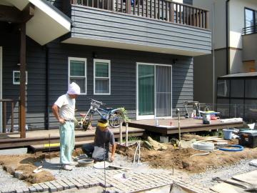 �s���R��