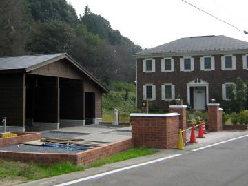 �Q���H��