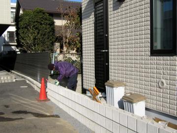 ���E�u���b�N