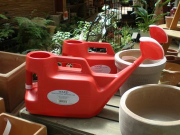 �W���E��