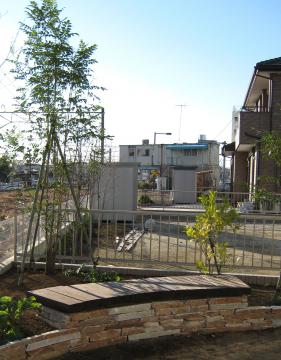 ���؃x���`