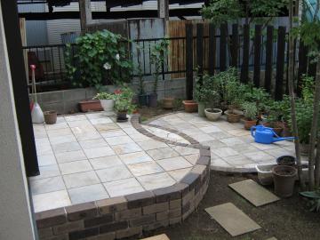 ����e���X