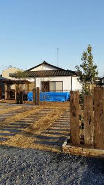 �V���r�[�Ȗ���