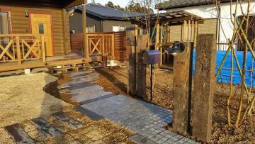 �Ђ����Ȃ��s�G�N�X�e���A