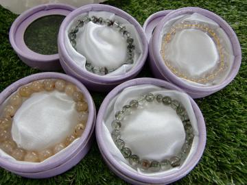 �����u���X���b�g