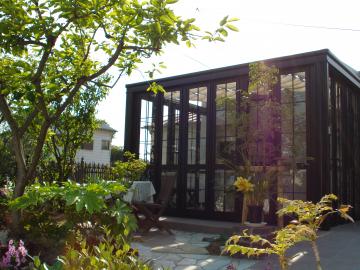 �g������