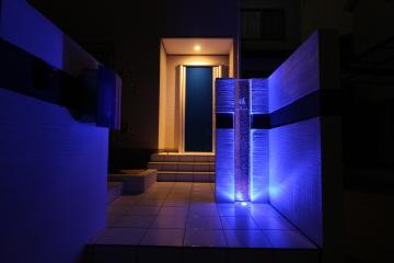 ������@LED �A�N�I�X