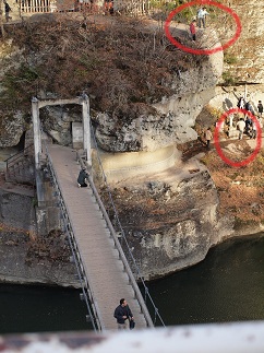 댯