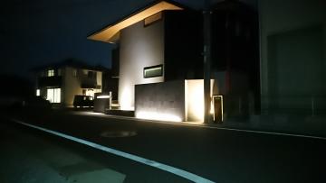 ����@�O�\�H��