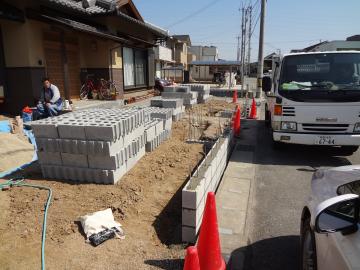 �和�H��