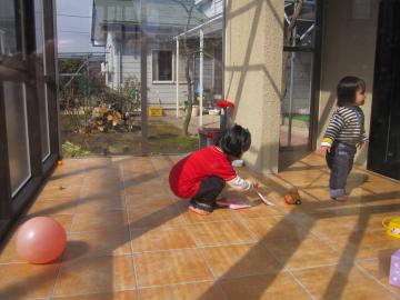 �R�R�}�ŗV��