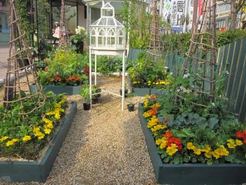 �ԂƖ�؂̂��ĂȂ��K�[�f��