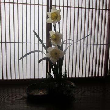 䗬@s@