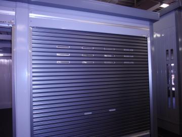 �K���[�f�B�A�@�C�i�o�K���[�W�i��t���쏊�j�@�G�N�X�e���A���l�@�F�_�ސ쌧�E�����s�̊O�\����