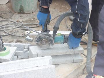 �_�ސ쌧���l�s�ߌ����̋{�@���V�z�O�\�H���@�F�G�N�X�e���A���l����