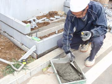 �_�ސ쌧���l�s�ߌ����̋{�@���V�z�O�\�H���@�F�G�N�X�e���A���l����