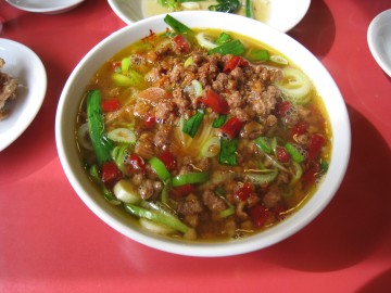 ���������A�g�E�K���V�����{�����Ă���̂��낤�c�B