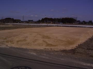 ���y����