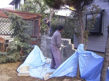 ���Z����E�g�r�[��̒�