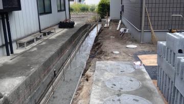 �x�[�X��b�@���R����������