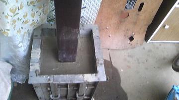 �R���N���[�g�Ő݊���