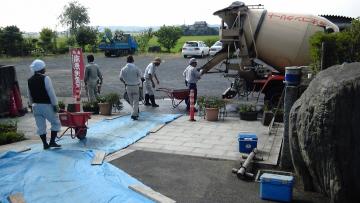 ���R����