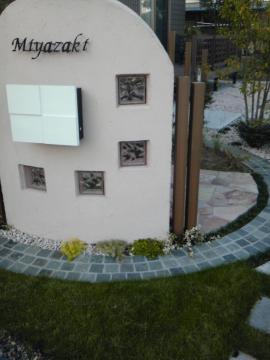 ���������A���B