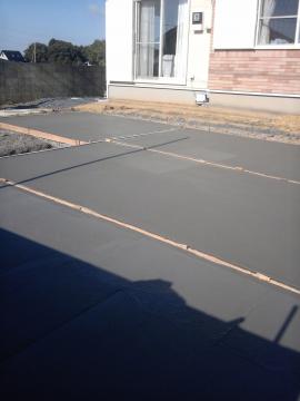 ���ԏ�R���N���[�g