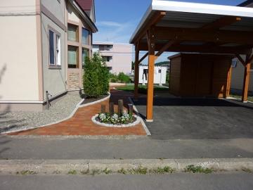 �v���C�x�[�g�ȃA�v���[�`