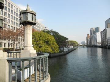 ���s����