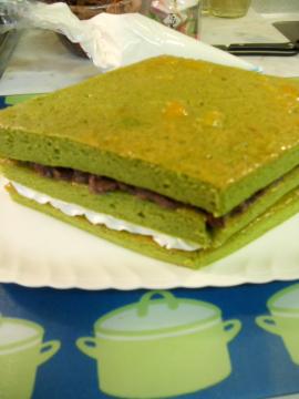 �����l�P�[�L�̓y������