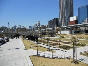 �r�W�l�X�X�̒��x��