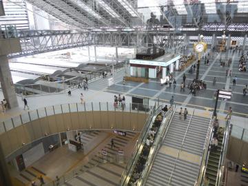 JR���w�̉����̉�