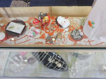 �V���[�P�[�X�̒��̊��َq