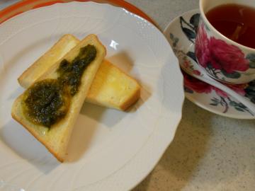 �g�[�X�g�ɂ̂��Ď��H�I