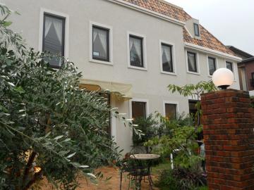 �C�^���A���E�A�}���[�i