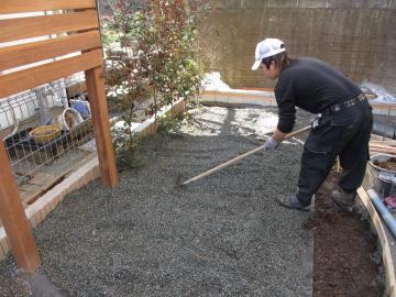 �ɐ����s�m�l�@�@�V�z�̊O�\�H���@�Q���ځO�O