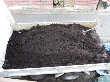 �ɐ����s�m�l�@�@�V�z�̊O�\�H���@�Q���ځO�O