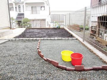 �ɐ����s�m�l�@�@�V�z�̊O�\�H���@�{�H��I