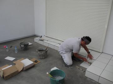 平塚市Y様邸　タイルテラス工事　３日目