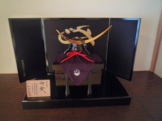 201148112
