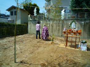 201204052