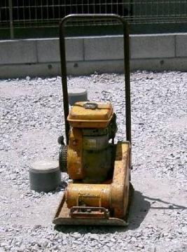 �Ӑ΂𕽂�ɂ��܂��E�R���N���[�g�̉�����