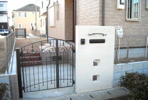 �������ƃA�C�A�����